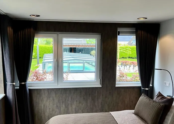 Bed and Breakfast Roodkapje 4*