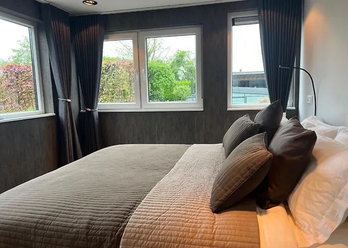 Bed and Breakfast Roodkapje 4*