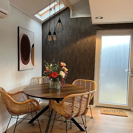 Bed & Breakfast Roodkapje Kaatsheuvel